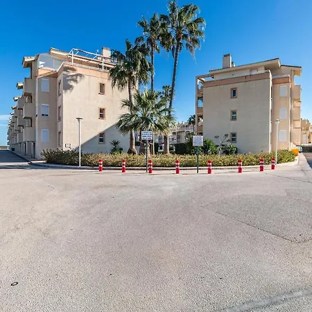 Con Acceso A La Playa Denia